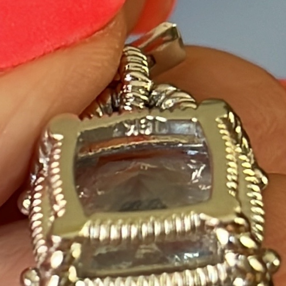 Judith Ripka, 18 karat gold, diamond and blue topaz pendant - Picture 11 of 17